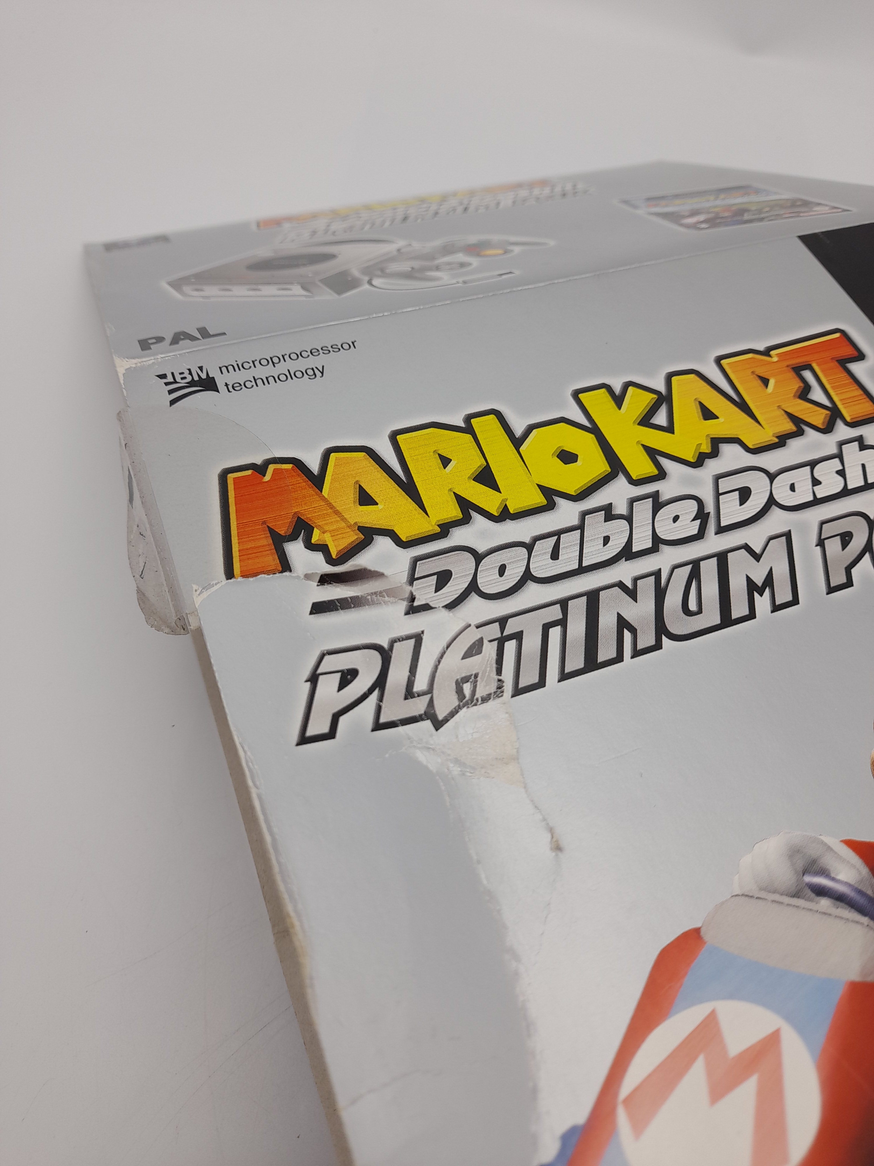 Foto van Mario Kart: Double Dash!! Platinum Pak in Doos