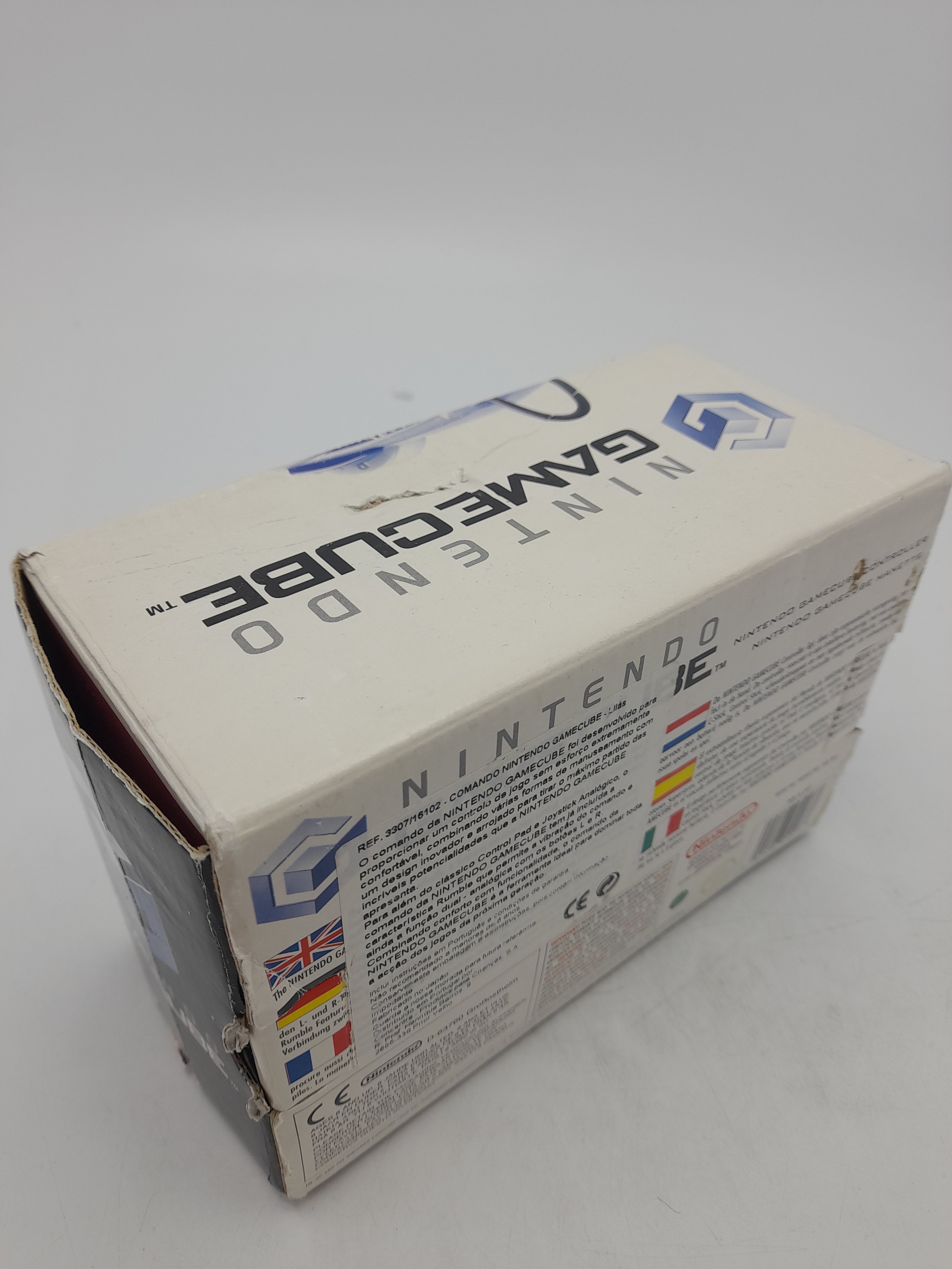 Foto van GameCube Controller Paars in Doos