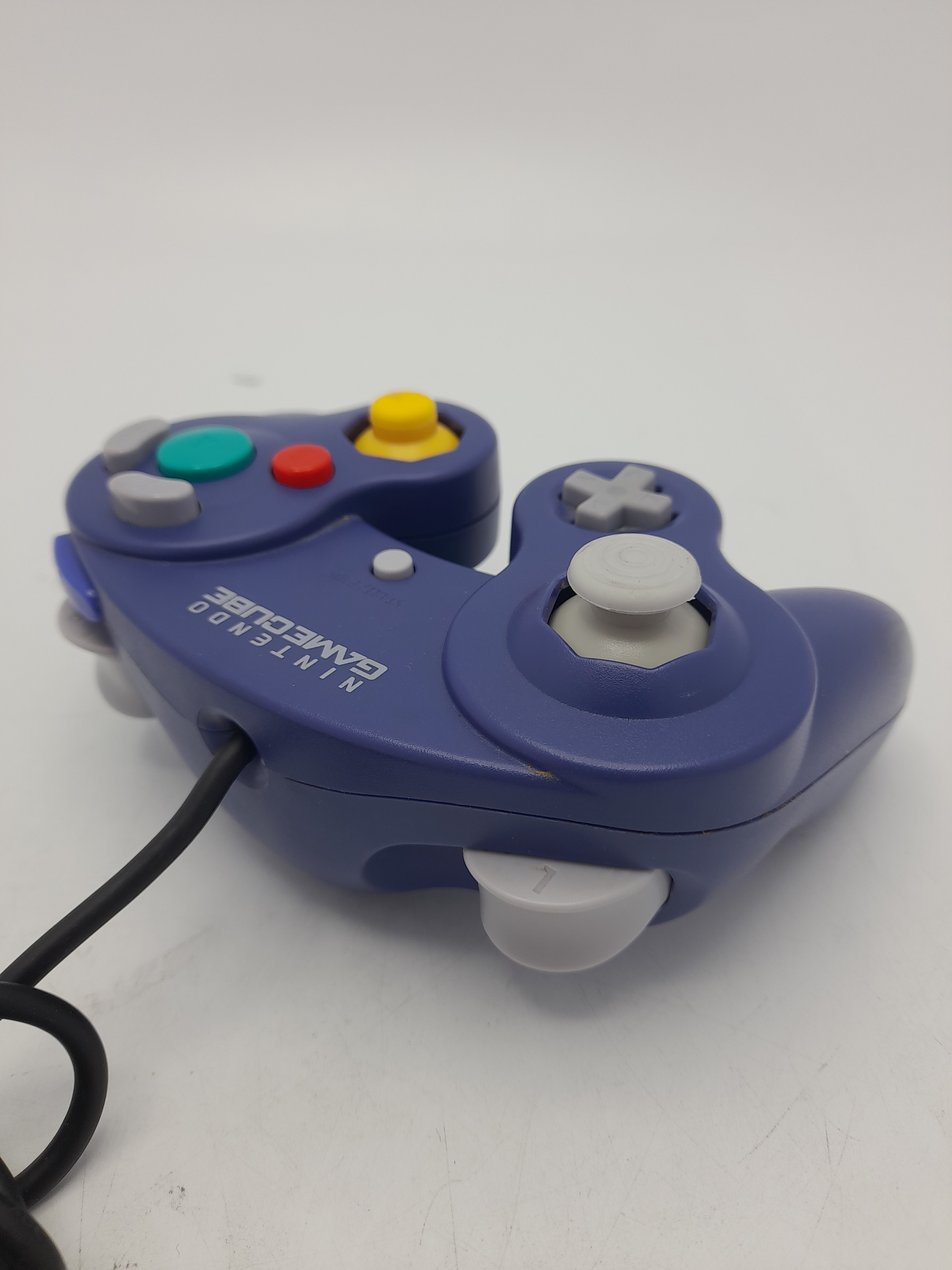 Foto van GameCube Controller Paars in Doos