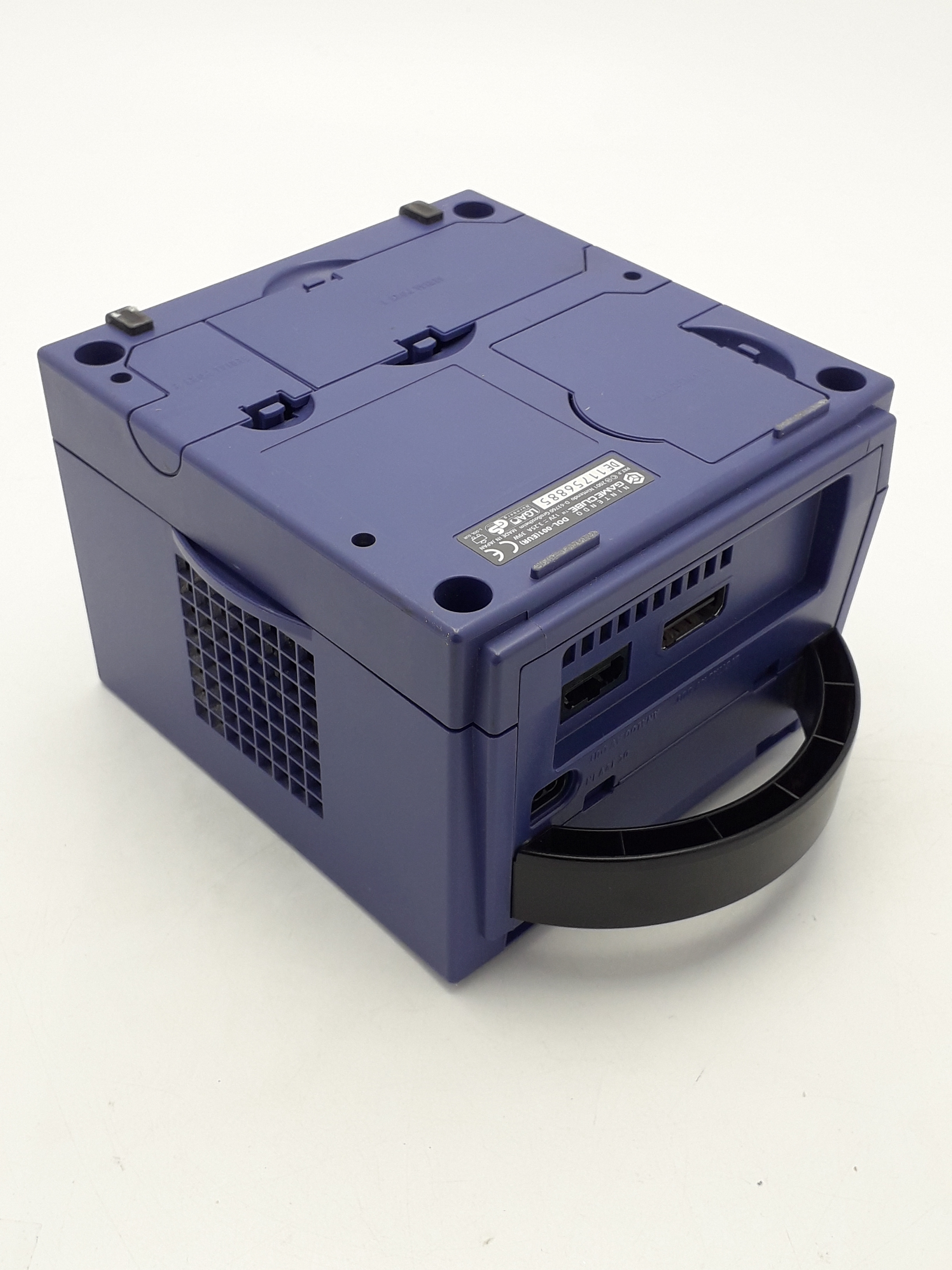 Foto van GameCube Paars Licht Verkleurd