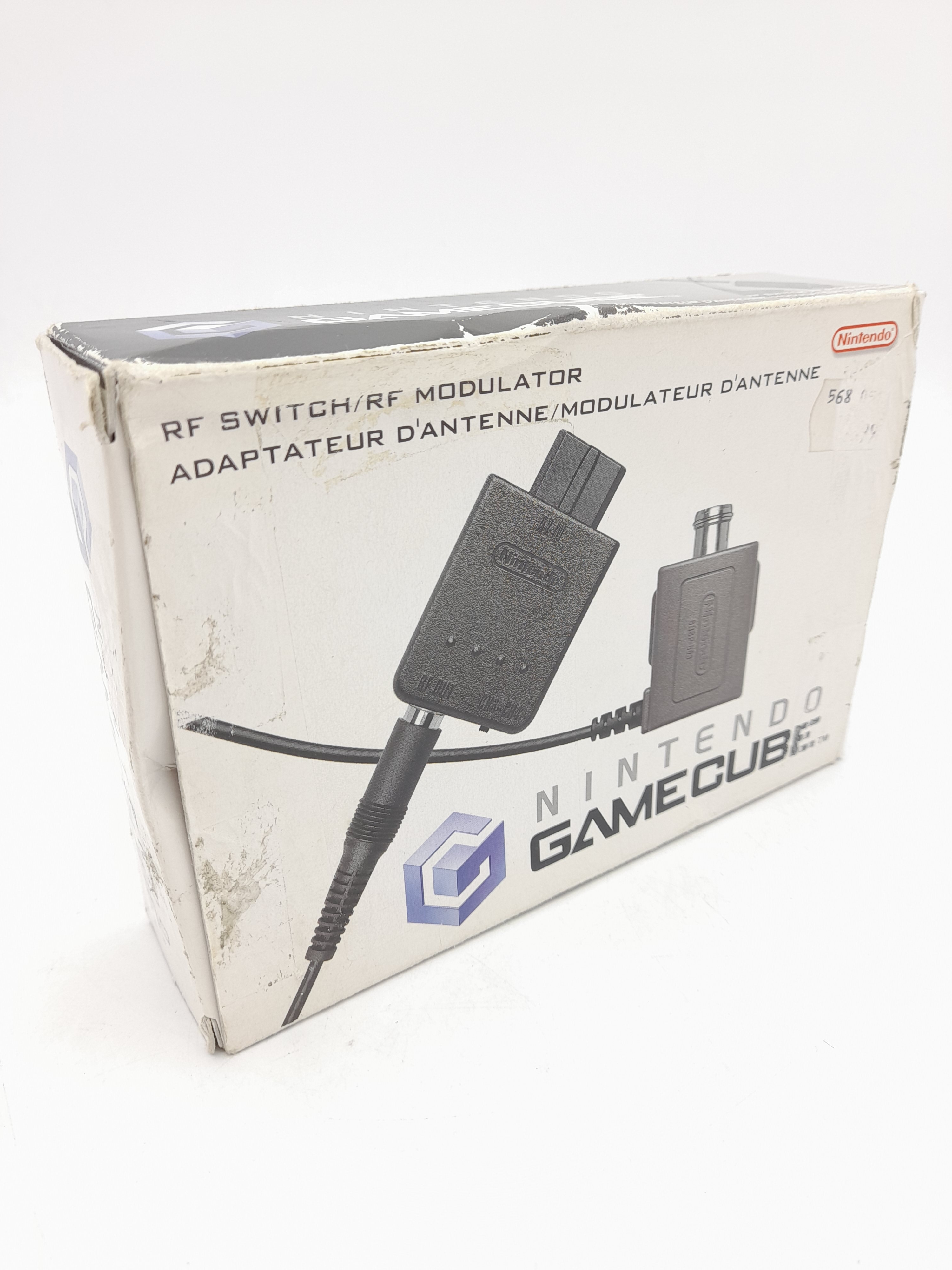Foto van GameCube RF Switch/RF Modulator in Doos