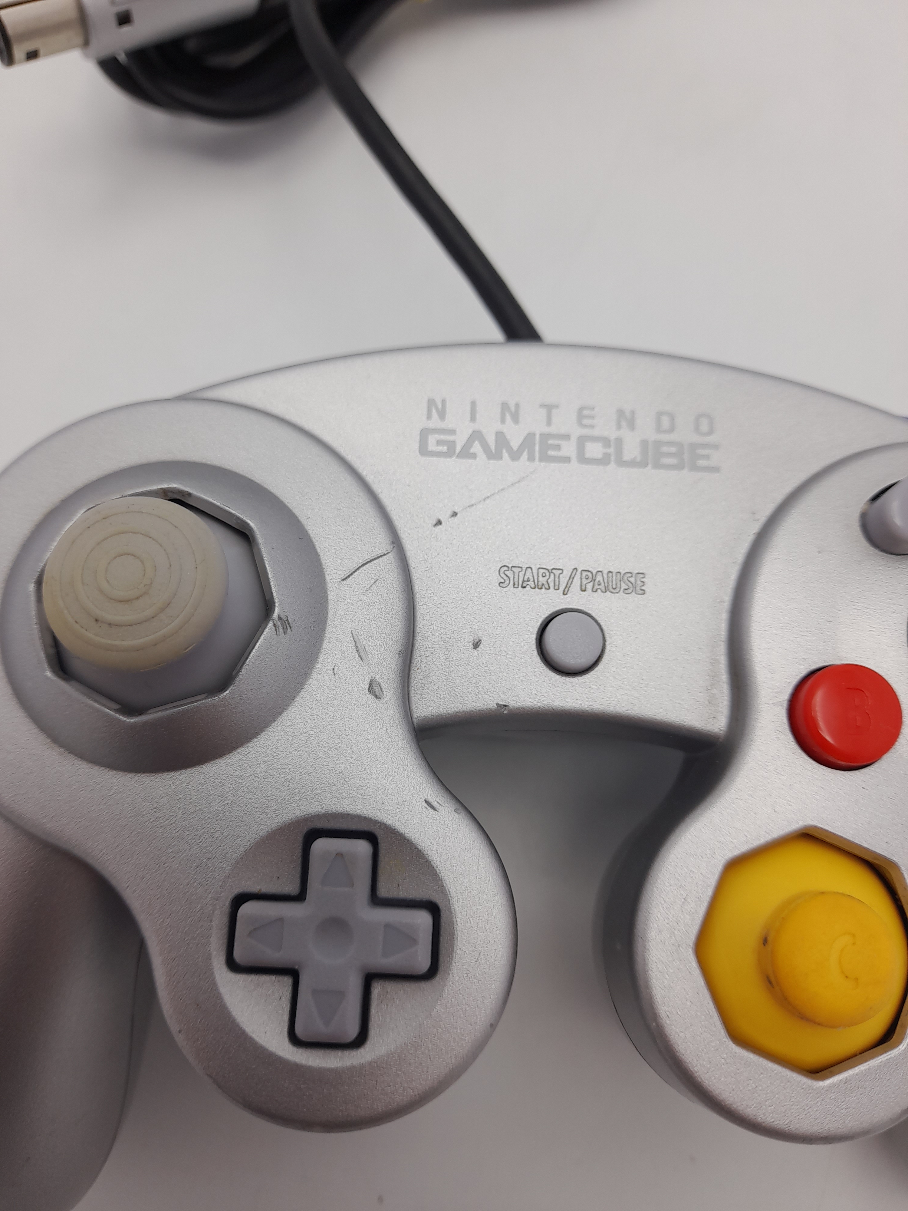 Foto van GameCube Controller Platinum