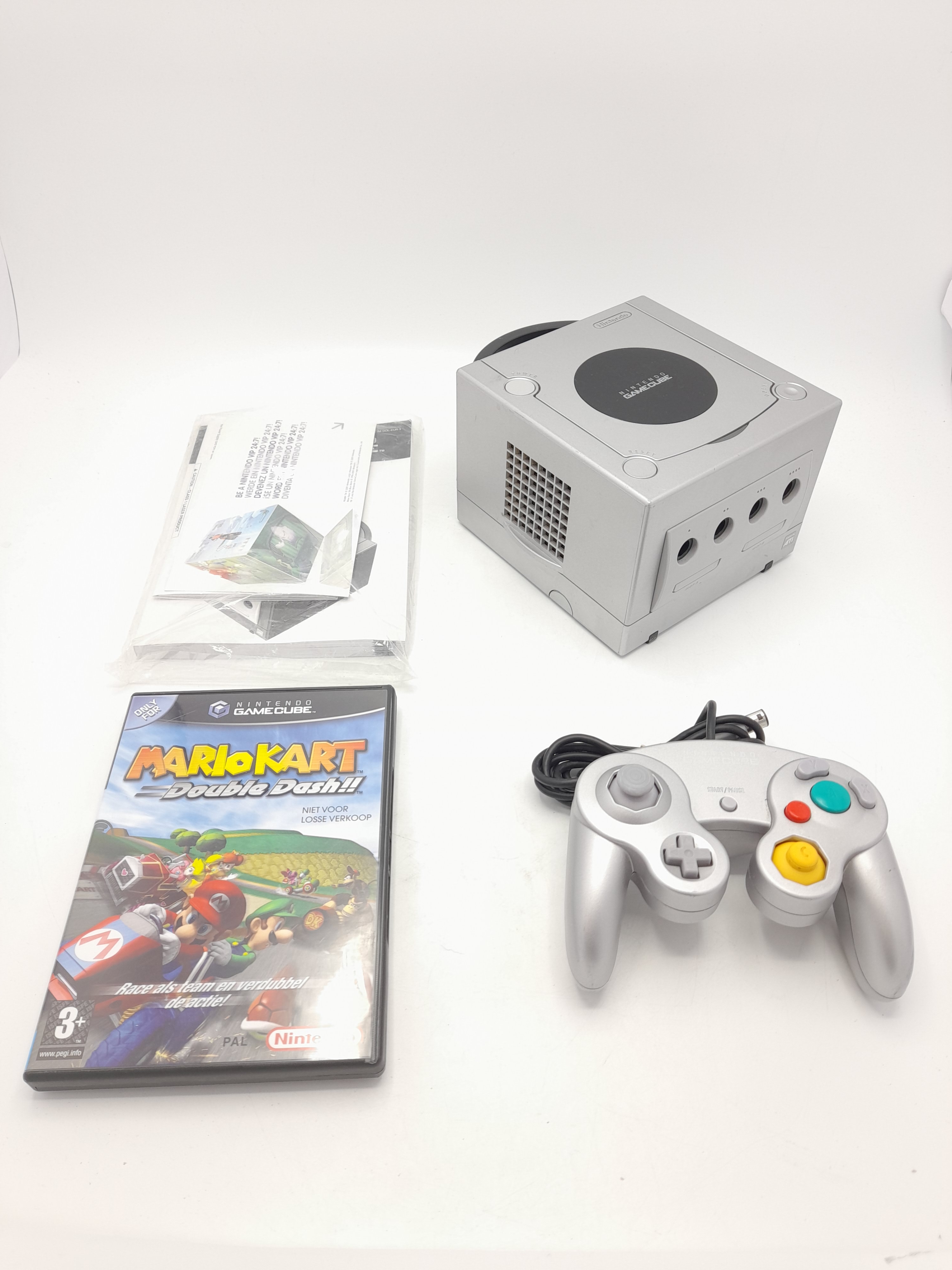 Foto van Mario kart: Double Dash!! Limited Edition Pak Platinum in Doos