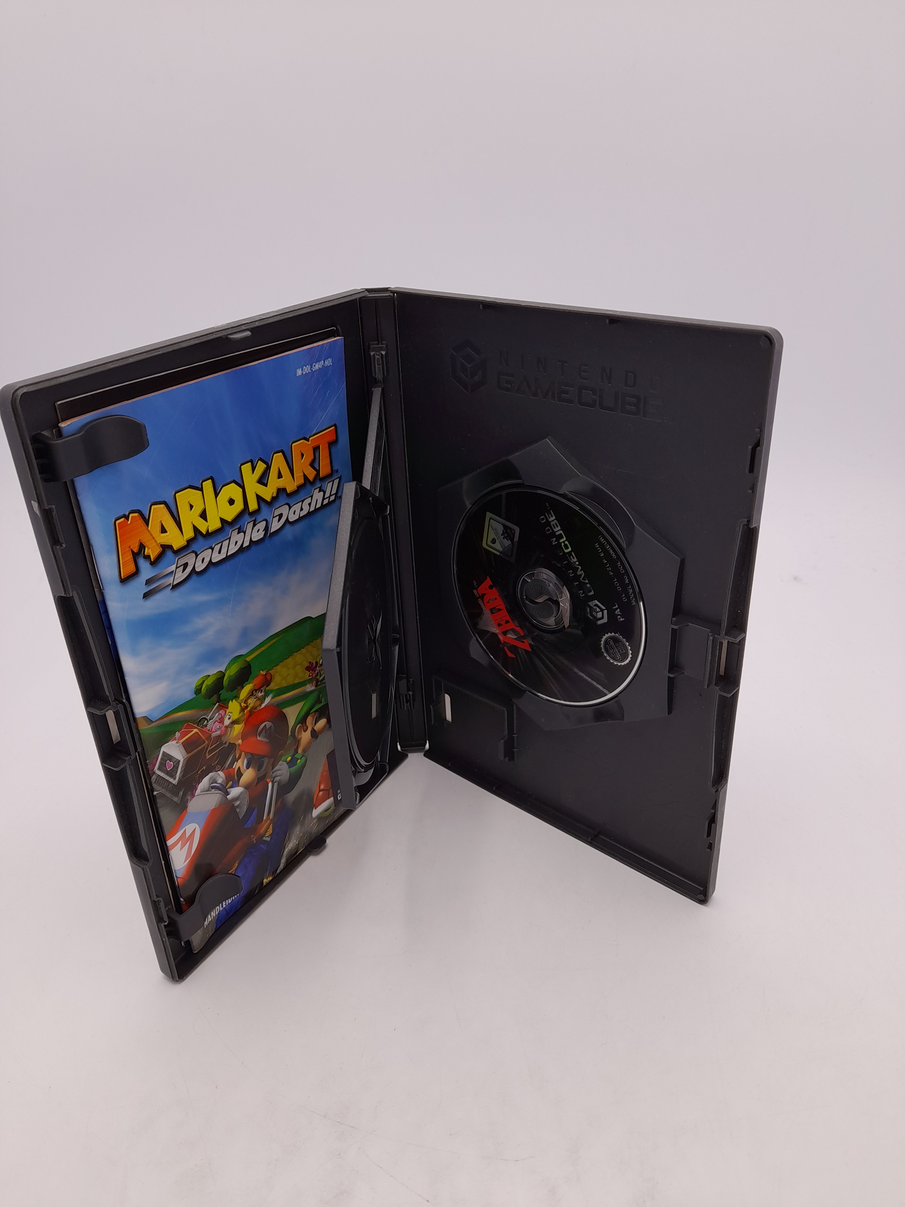 Foto van Mario Kart: Double Dash!! Limited Edition Pak Paars in Doos