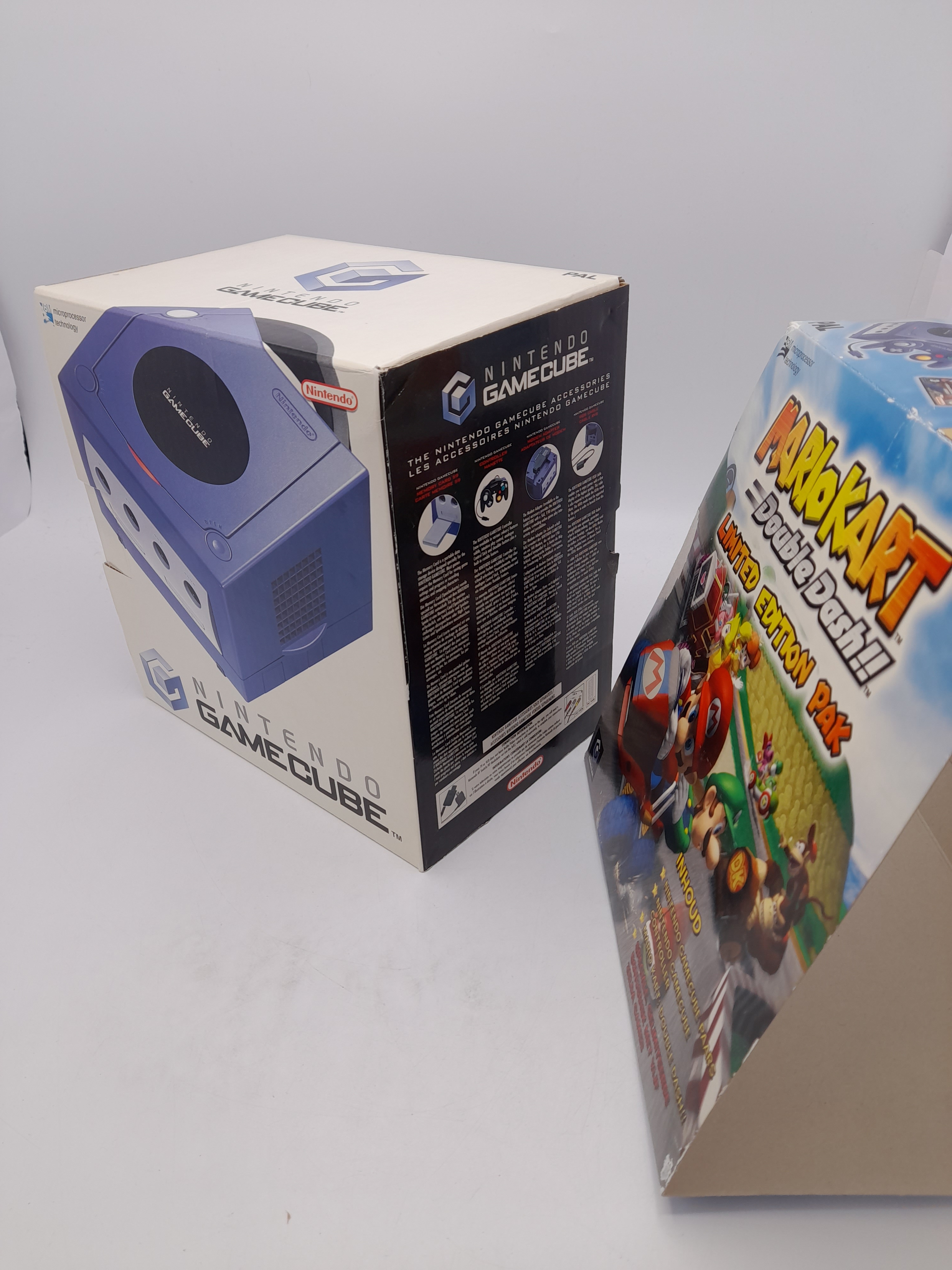 Foto van Mario Kart: Double Dash!! Limited Edition Pak Paars in Doos