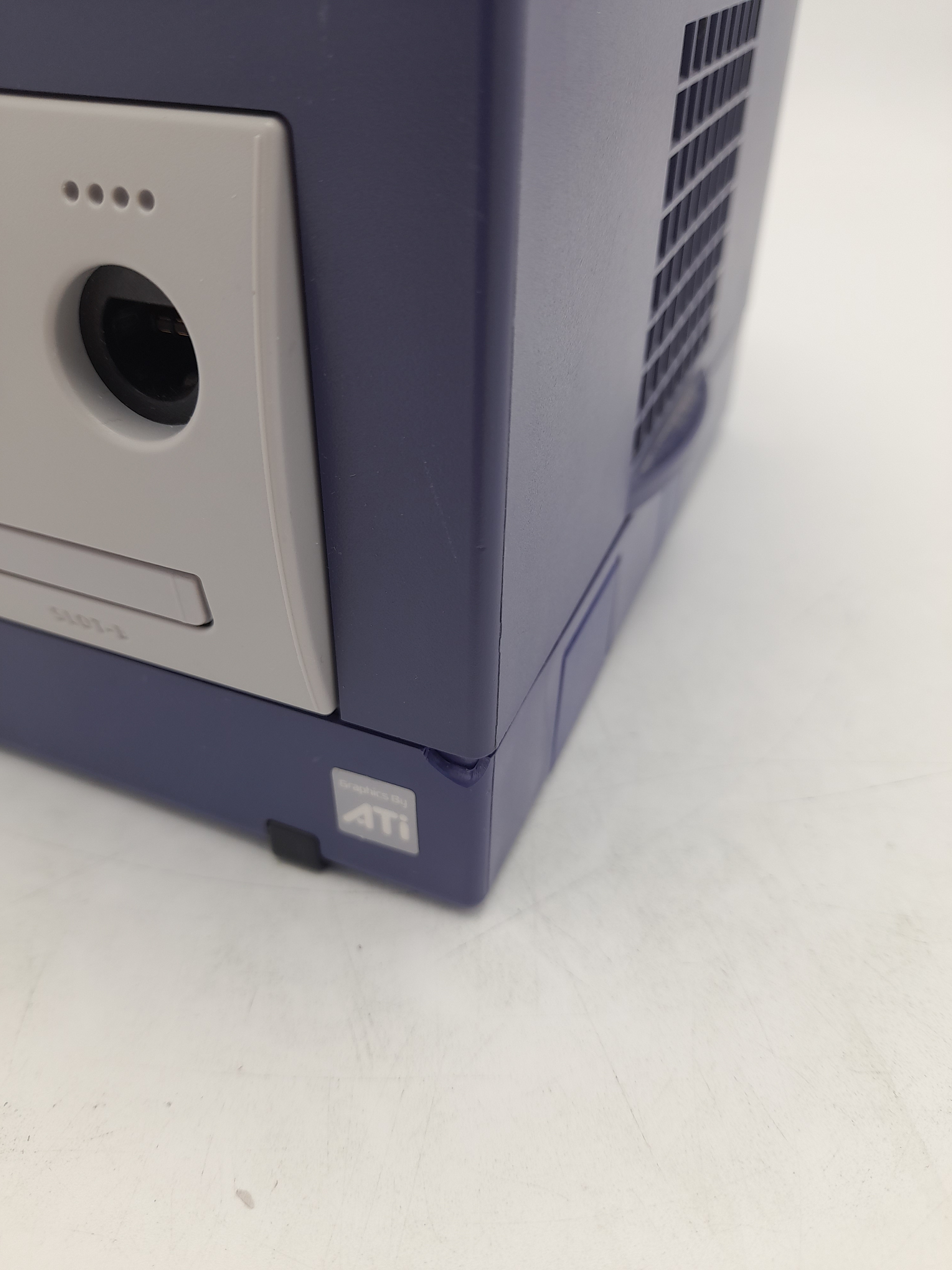 Foto van GameCube & Controller Paars
